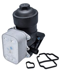 03L115389CRADIADOR (ENFRIADOR) DE ACEITEJETTA A4 (MK4) (00-04) 1.9 LITROS TDI (DIESEL), CLASICO (11-14) 1.9 LITROS TDI (DIESEL), NEW BEETLE (12-16) 1.9 LITROS TDI (DIESEL), BORA A5 (MK5) (05-10) 1.9 LITROS TDI (DIESEL), VENTO (13-22) 1.6 TDI DIESEL, EUROVAN T5 (05-09) 1.9 TDI DIESEL, PASSAT (12Â13) 2.0 LITROS TDI (DIESEL), AMAROK (10-18) 2.0 LITROS TDI (DIESEL) , TRANSPORTER / CRAFTER (10-25) 2.0 LITROS TDI (DIESEL), TOUAREG 2.0, 3.6 LITROS TDI (DIESEL), AUDI A3 (10-13) 2.0 LITROS TDI (DIESEL), AUDI A4, AUDI Q3 (13Â16) 2.0 LITROS, AUDI Q3 QUATRO 2.0L 2017 (INCLUYE BASE Y FILTRO ) SU REPUESTO ES: 03L117021C03L115389C
